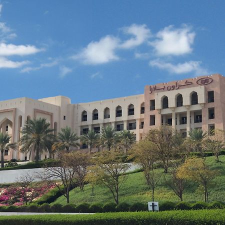 Hotel Crowne Plaza Sohar By Ihg Esterno foto
