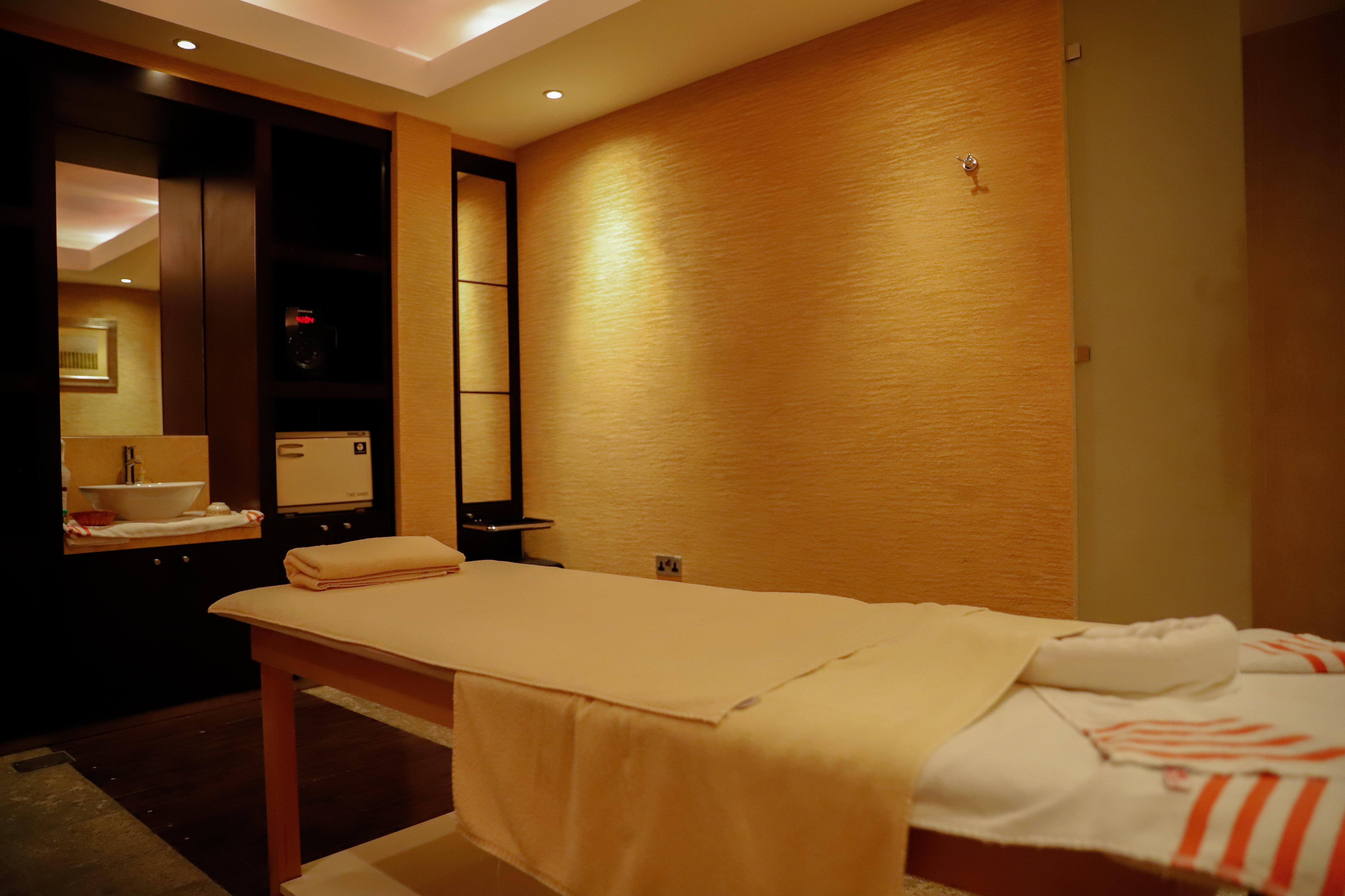 Hotel Crowne Plaza Sohar By Ihg Esterno foto